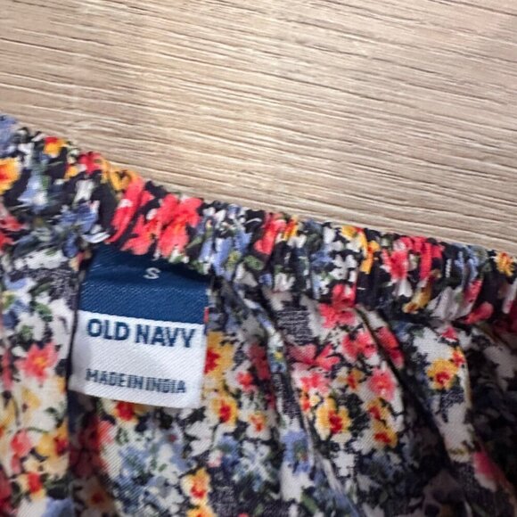 OLD NAVY FLORAL PUFF SLEEVE CROPPED BLOUSE SIZE SMALL - Picture 4 of 7